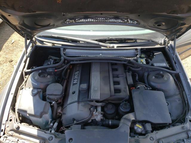 Photo 11 from auction – 2002 BMW 3 SERIES with VIN WBAEU33422PF57531
