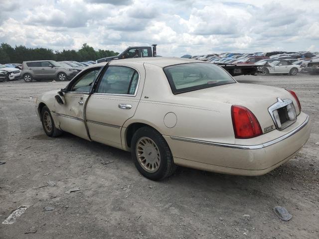 Photo 2 from auction – 2000 LINCOLN TOWN CAR C with VIN 1LNHM83W3YY898138