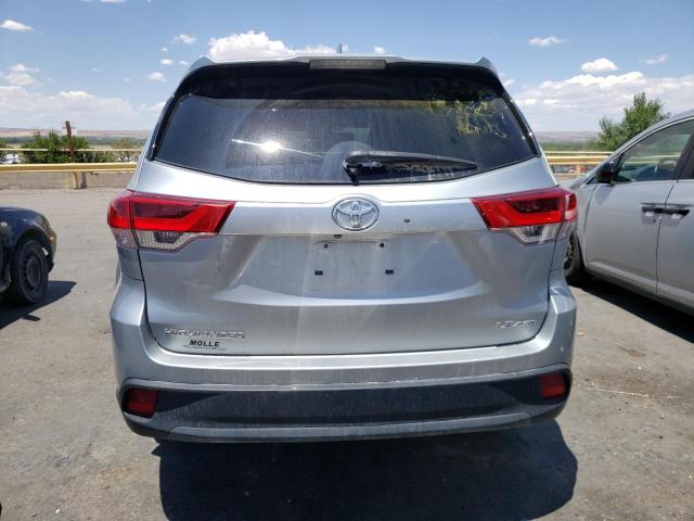 Photo 6 from auction – 2018 TOYOTA HIGHLANDER with VIN 5TDBZRFH3JS881100