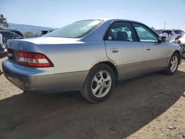 Photo 3 from auction – 2001 LEXUS ES 300 with VIN JT8BF28G210324975