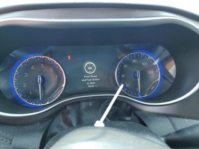 Photo 9 from auction – 2018 CHRYSLER PACIFICA L with VIN 2C4RC1GG7JR103849