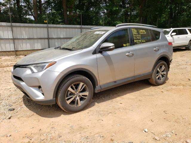 TOYOTA RAV4 XLE 2017 with VIN 2T3RFREV2HW643570 - Photo from auction