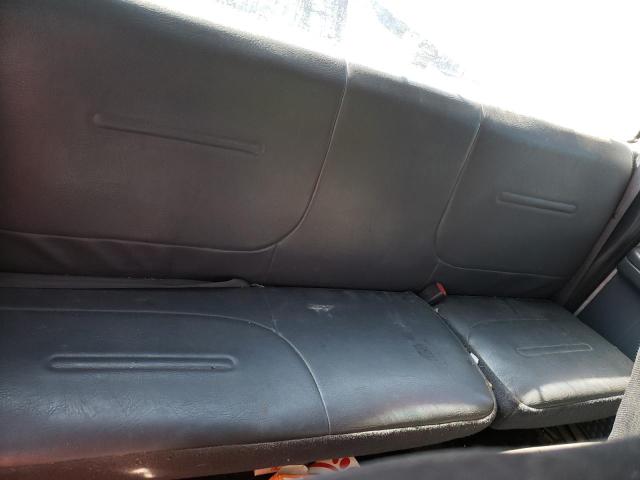 Photo 10 from auction – 2000 FORD F250 SUPER with VIN 1FTNX20F2YEE08872