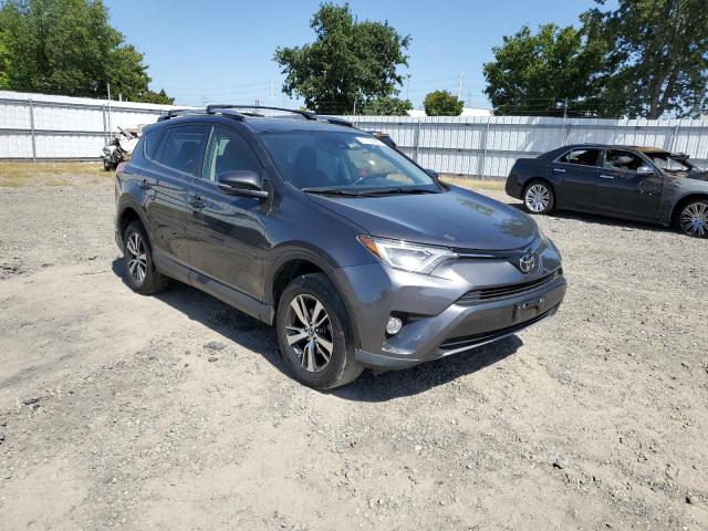 Photo 4 from auction – 2017 TOYOTA RAV4 XLE with VIN JTMWFREV8HD095932