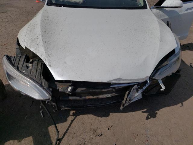Photo 11 from auction – 2016 TESLA MODEL S with VIN 5YJSA1E20GF169727