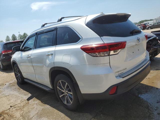 Photo 2 from auction – 2017 TOYOTA HIGHLANDER with VIN 5TDJZRFH9HS520380