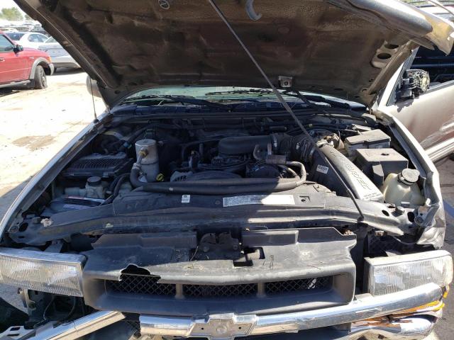 Photo 12 from auction – 2000 CHEVROLET BLAZER with VIN 1GNCS13W9Y2325945