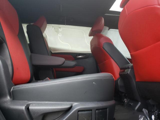 Photo 11 from auction – 2022 TOYOTA HIGHLANDER with VIN 5TDLZRBH3NS171534