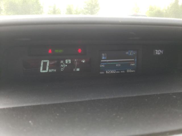 Photo 9 from auction – 2016 TOYOTA PRIUS V with VIN JTDZN3EU2GJ051963