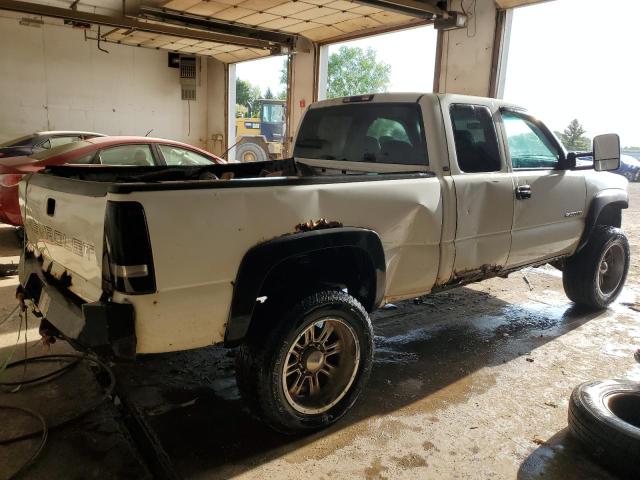 Photo 3 from auction – 2001 CHEVROLET SILVERADO with VIN 1GCHK29U41E340755