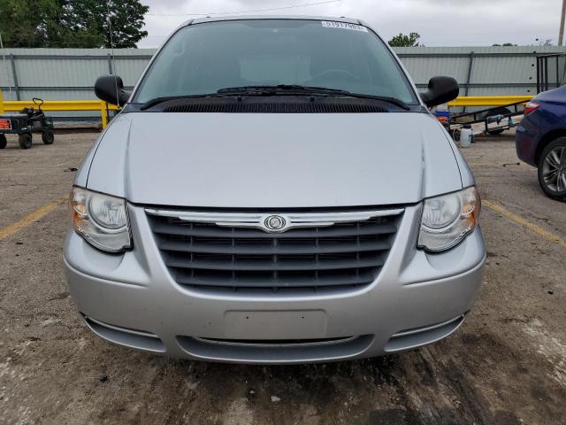 Photo 5 from auction – 2006 CHRYSLER TOWN & COU with VIN 2A4GP54L66R796967