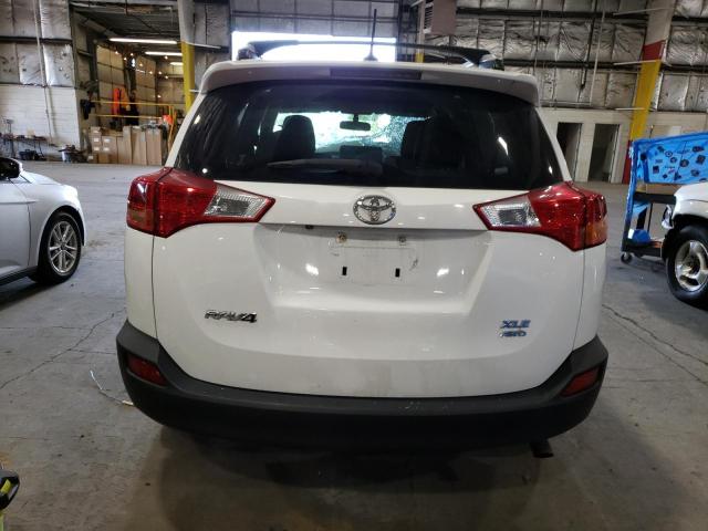 Photo 6 from auction – 2015 TOYOTA RAV4 XLE with VIN JTMRFREV3FD137904