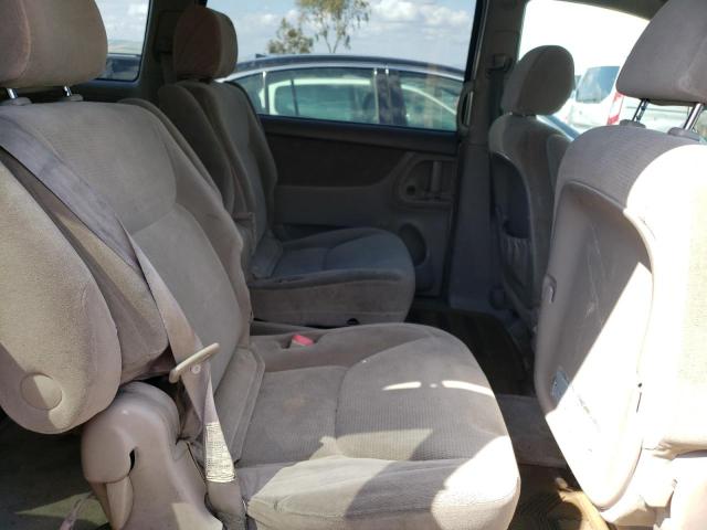 Photo 11 from auction – 2005 TOYOTA SIENNA with VIN 5TDZA23C35S226799