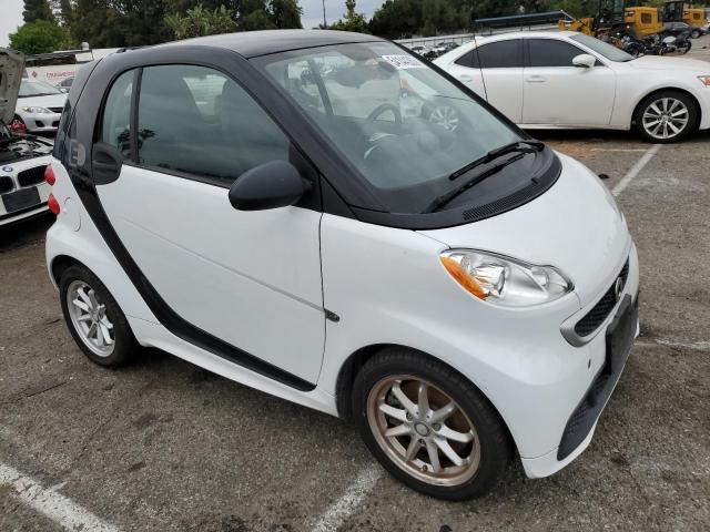 Photo 4 from auction – 2014 SMART FORTWO with VIN WMEEJ9AA3EK786565