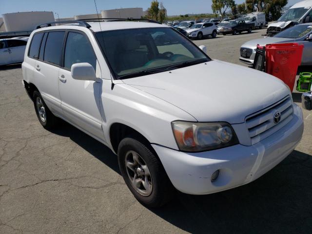 صورة رقم 4 من المزاد - 2005 TOYOTA HIGHLANDER مع VIN JTEGD21A550112981