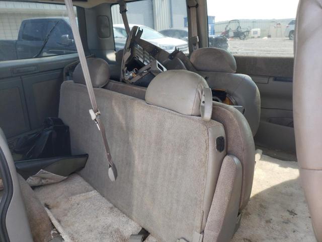 Photo 10 from auction – 2001 CHEVROLET ASTRO with VIN 1GNDM19W31B144044