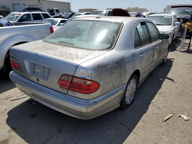 Photo 3 from auction – 2001 MERCEDES-BENZ E-CLASS with VIN WDBJF65J51B181463