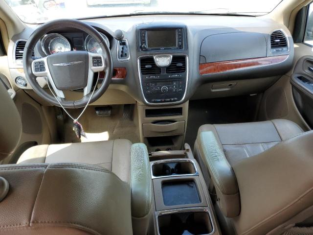 Photo 8 from auction – 2015 CHRYSLER TOWN & COU with VIN 2C4RC1BG1FR535013