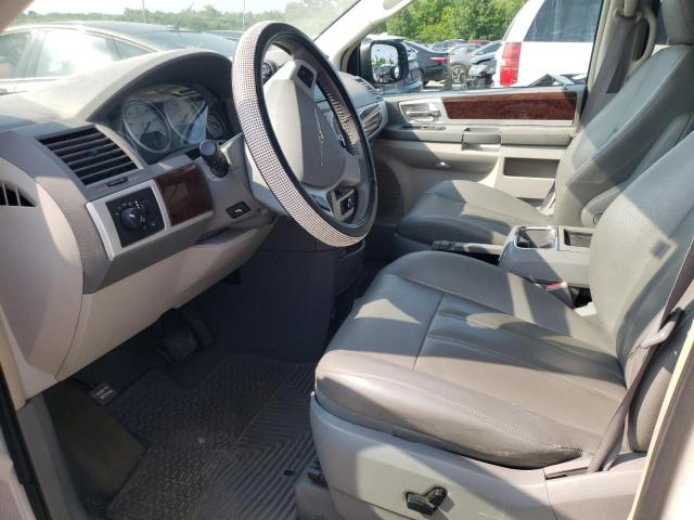 Photo 7 from auction – 2010 CHRYSLER TOWN & COU with VIN 2A4RR5D19AR172591
