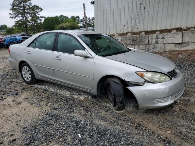 Photo 4 from auction – 2005 TOYOTA CAMRY LE with VIN 4T1BE32K05U966841