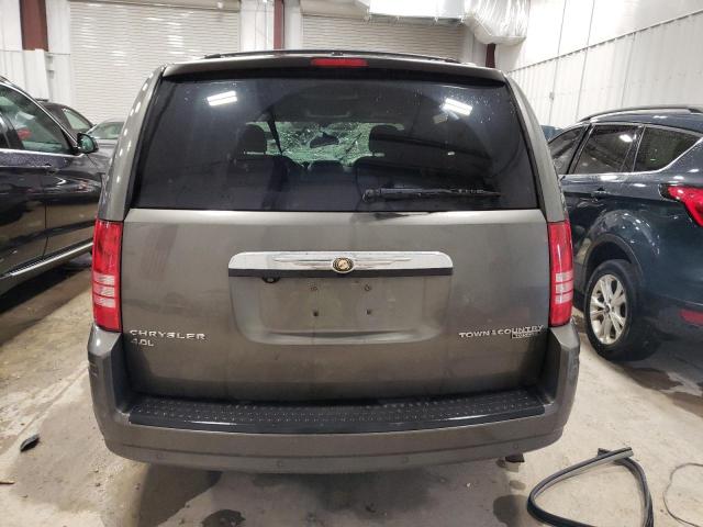 Photo 6 from auction – 2010 CHRYSLER TOWN & COU with VIN 2A4RR8DXXAR414357