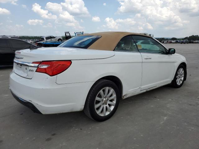Photo 3 from auction – 2014 CHRYSLER 200 TOURIN with VIN 1C3BCBEB3EN157929