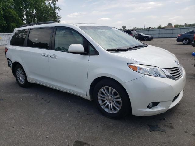 Photo 4 from auction – 2015 TOYOTA SIENNA XLE with VIN 5TDYK3DC9FS558809