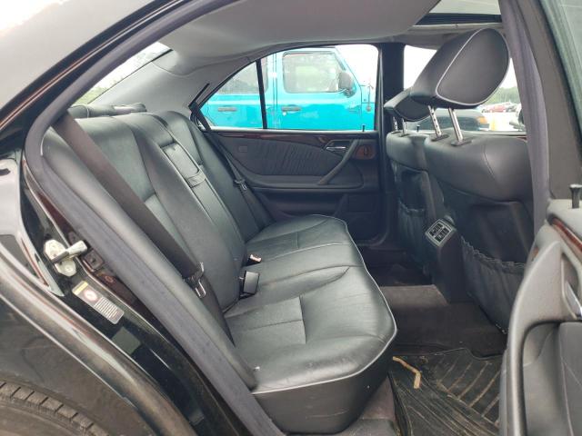 Photo 10 from auction – 2000 MERCEDES-BENZ E 320 4MAT with VIN WDBJF82G3YX029022