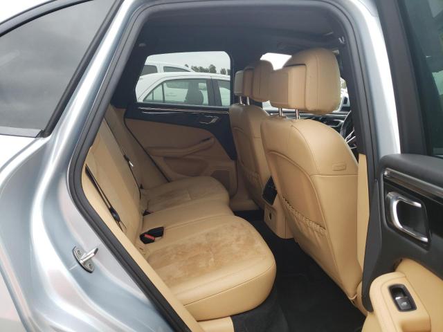 Photo 11 from auction – 2018 PORSCHE MACAN with VIN WP1AA2A51JLB05247