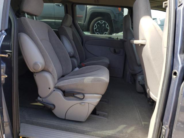 Photo 10 from auction – 2002 CHRYSLER TOWN & COU with VIN 2C4GP44362R771805