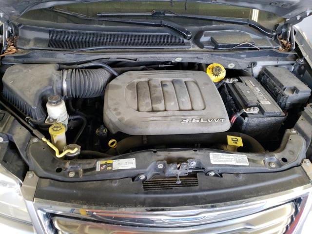Photo 12 from auction – 2014 CHRYSLER TOWN & COU with VIN 2C4RC1BG0ER233758