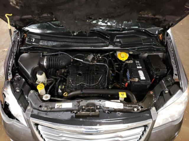 Photo 12 from auction – 2015 CHRYSLER TOWN & COU with VIN 2C4RC1BG9FR505063