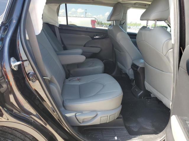 Photo 11 from auction – 2022 TOYOTA HIGHLANDER with VIN 5TDGZRAH3NS112969
