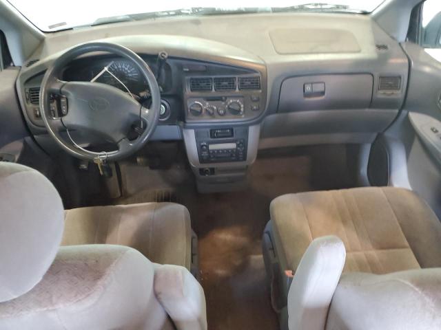 Photo 8 from auction – 2000 TOYOTA SIENNA CE with VIN 4T3ZF19C2YU311218