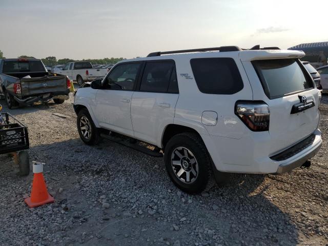 Photo 2 from auction – 2020 TOYOTA 4RUNNER SR with VIN JTEBU5JR4L5773872