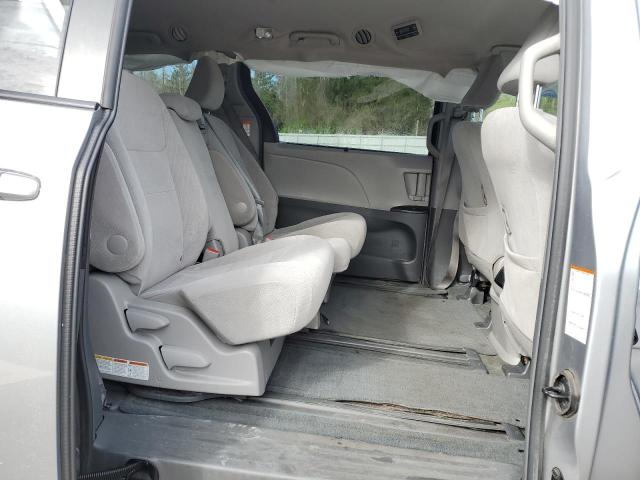 Photo 11 from auction – 2016 TOYOTA SIENNA LE with VIN 5TDKK3DC4GS709224