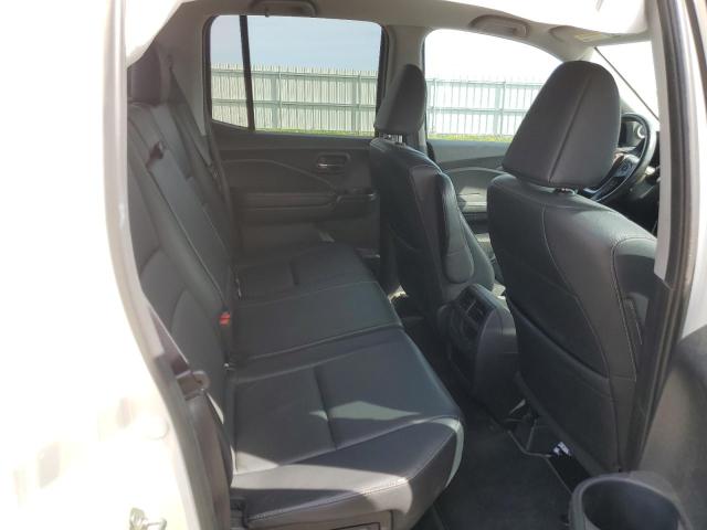 Photo 10 from auction – 2017 HONDA RIDGELINE with VIN 5FPYK3F60HB013295
