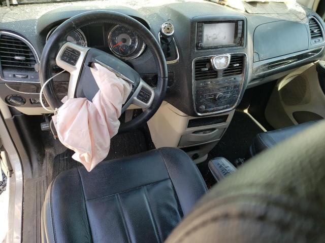 Foto 8 de la subasta – 2016 CHRYSLER TOWN & COU con VIN 2C4RC1BG2GR291387