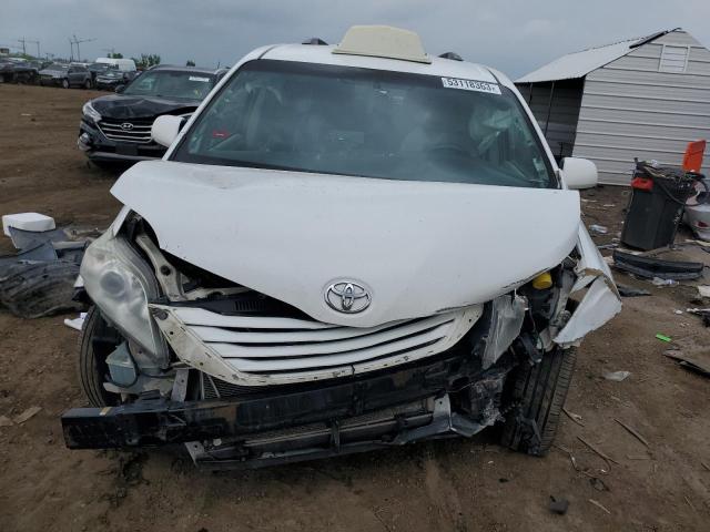 Photo 5 from auction – 2015 TOYOTA SIENNA LE with VIN 5TDKK3DC0FS578520