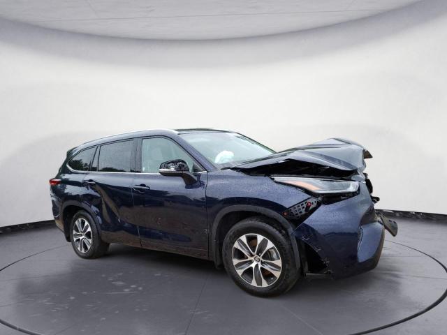 Photo 4 from auction – 2021 TOYOTA HIGHLANDER with VIN 5TDHZRBH6MS536745