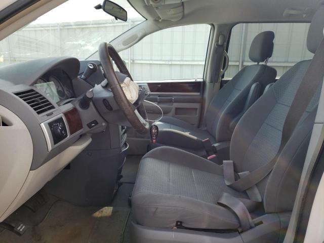Photo 7 from auction – 2010 CHRYSLER TOWN & COU with VIN 2A4RR5D19AR359474