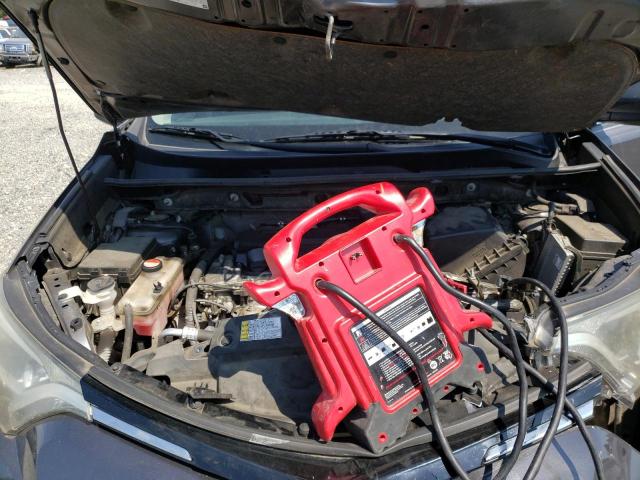 Photo 12 from auction – 2016 TOYOTA RAV4 LE with VIN JTMZFREV9GJ063228