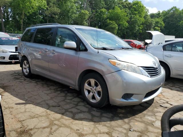 Photo 4 from auction – 2013 TOYOTA SIENNA LE with VIN 5TDKK3DC6DS353340