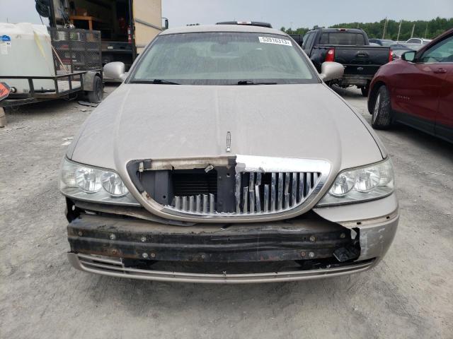 Photo 5 from auction – 2003 LINCOLN TOWN CAR E with VIN 1LNHM81W43Y618240