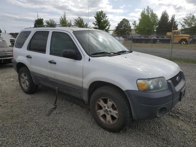 Photo 4 from auction – 2005 FORD ESCAPE XLT with VIN 1FMCU93155KB09720