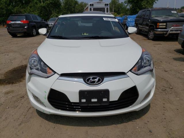 Photo 5 from auction – 2016 HYUNDAI VELOSTER with VIN KMHTC6AD9GU249548