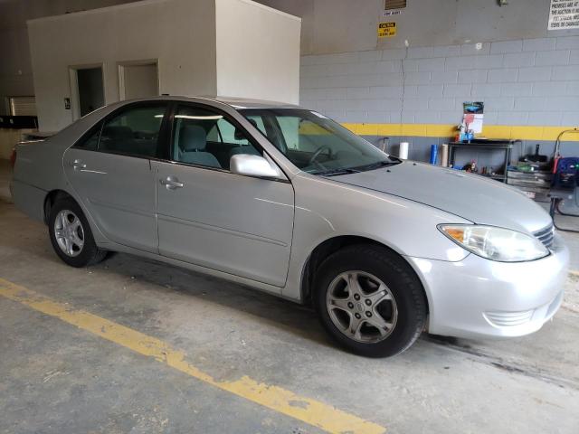Photo 4 from auction – 2006 TOYOTA CAMRY LE with VIN 4T1BE32K96U642949