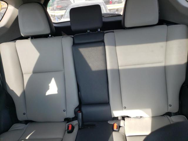 Photo 10 from auction – 2018 TOYOTA RAV4 LIMIT with VIN 2T3YFREV0JW452506