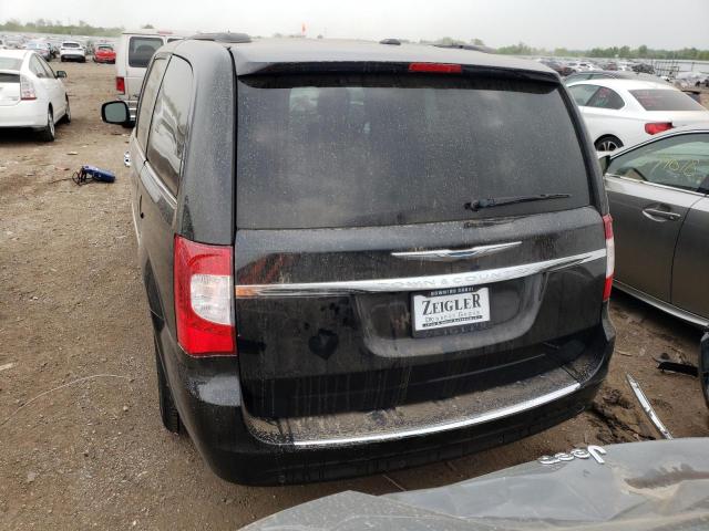 Photo 6 from auction – 2016 CHRYSLER TOWN & COU with VIN 2C4RC1CGXGR232764