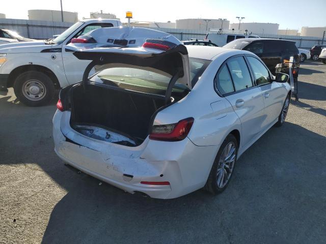 Photo 3 from auction – 2023 BMW 330I with VIN 3MW69FF09P8D19839